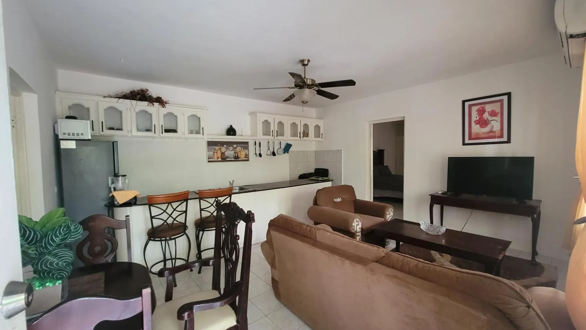 Marva'S Whitehouse By Tigress 1 Appartement Negril